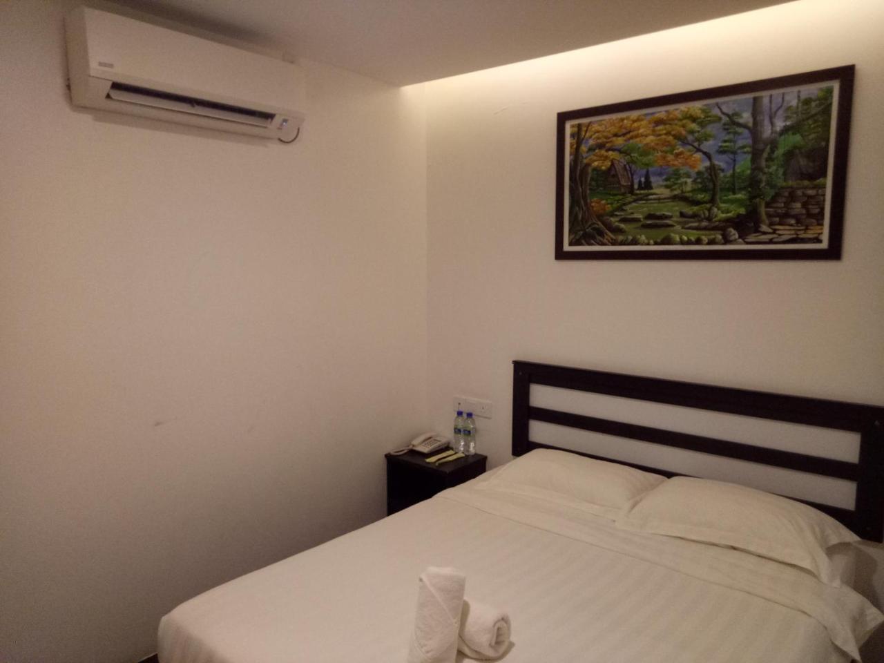 โรงแรมศรีเบอร์นัม ซาบัคเบอร์นัม ภายนอก รูปภาพ